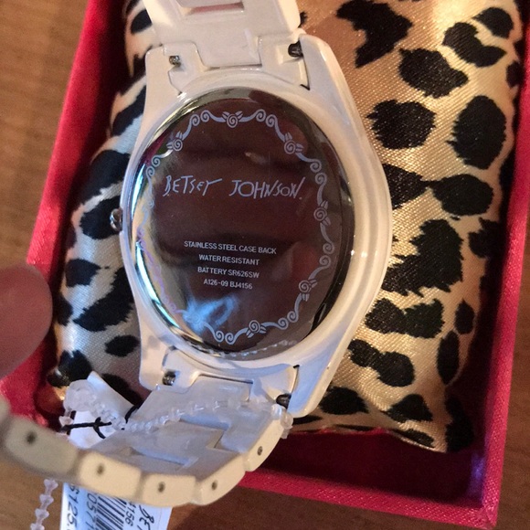 Betsey Johnson watch - Picture 5 of 5